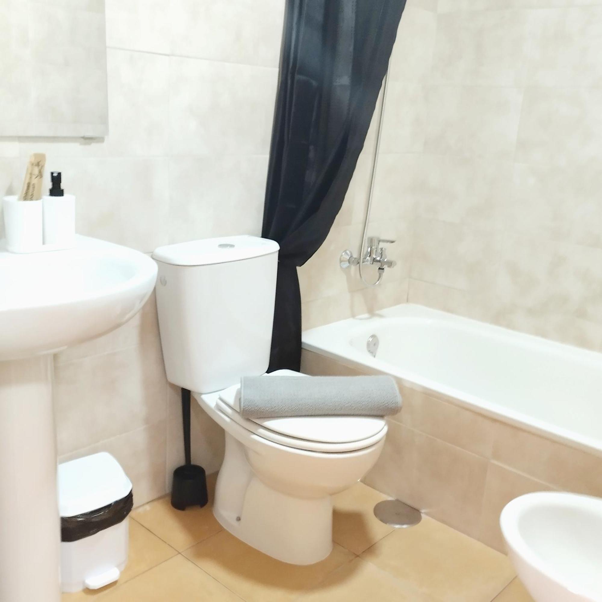 Apartament Sunflower, El Con Piscina En Complejo Residencial