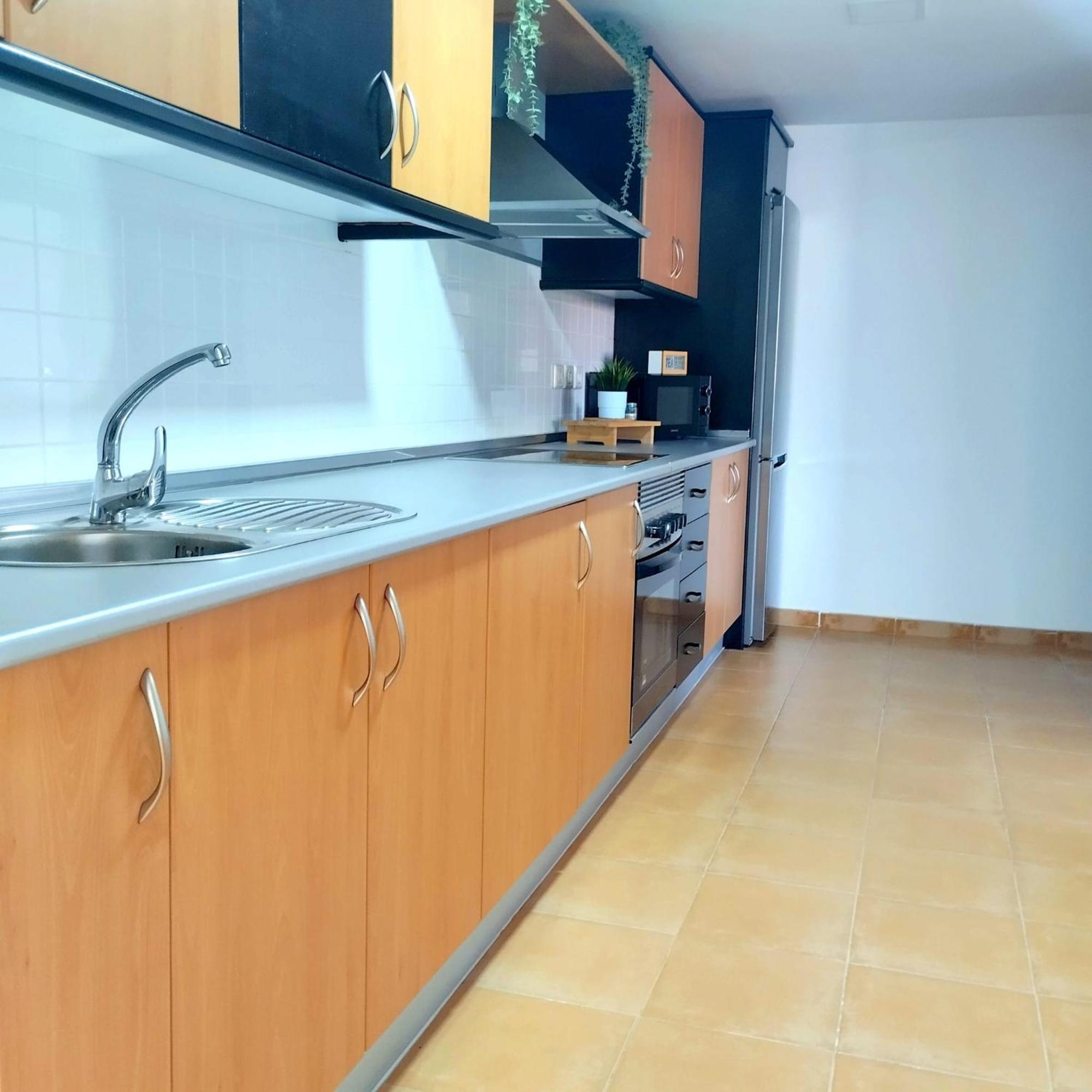 Sunflower, El Con Piscina En Complejo Residencial Apartament