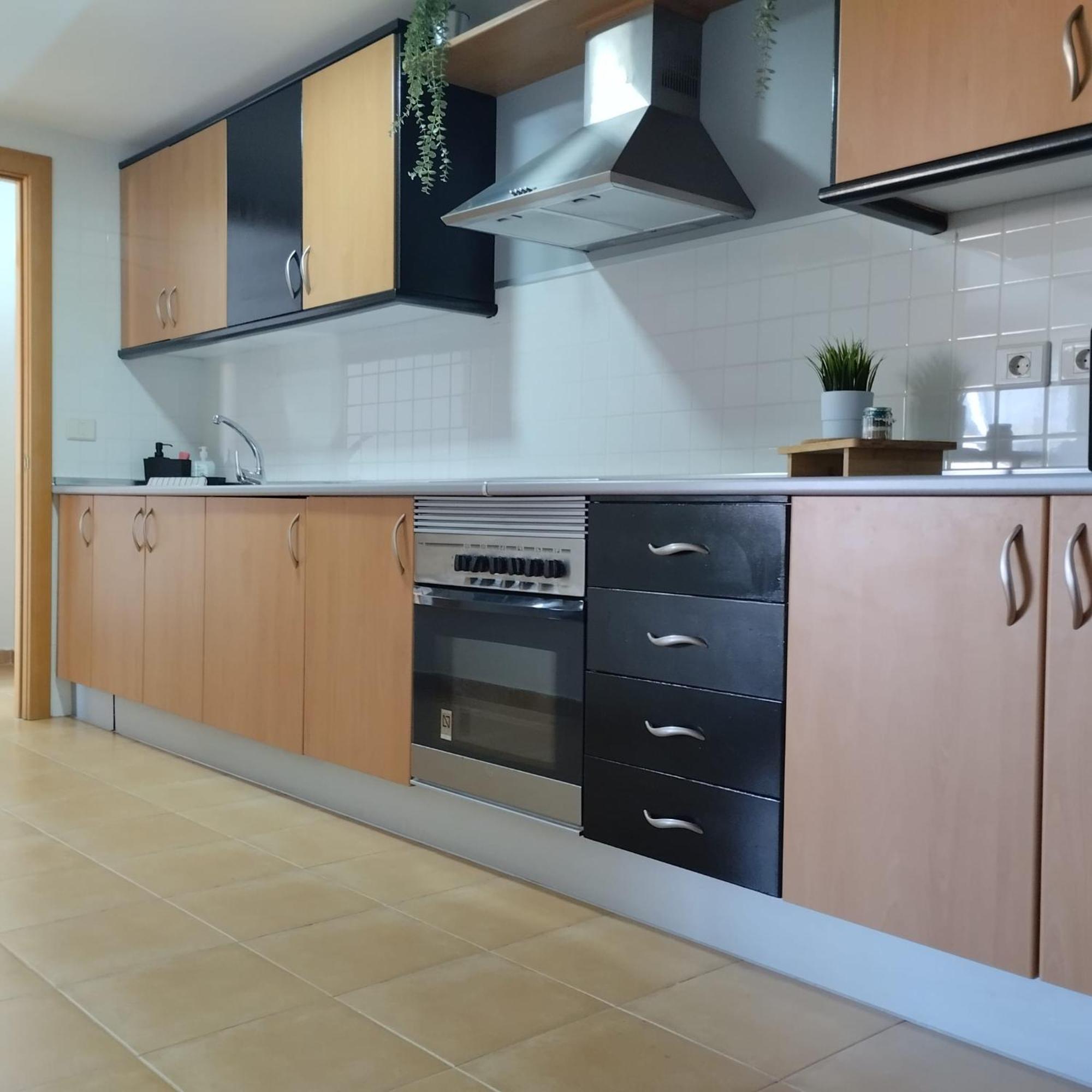 Sunflower, El Con Piscina En Complejo Residencial *